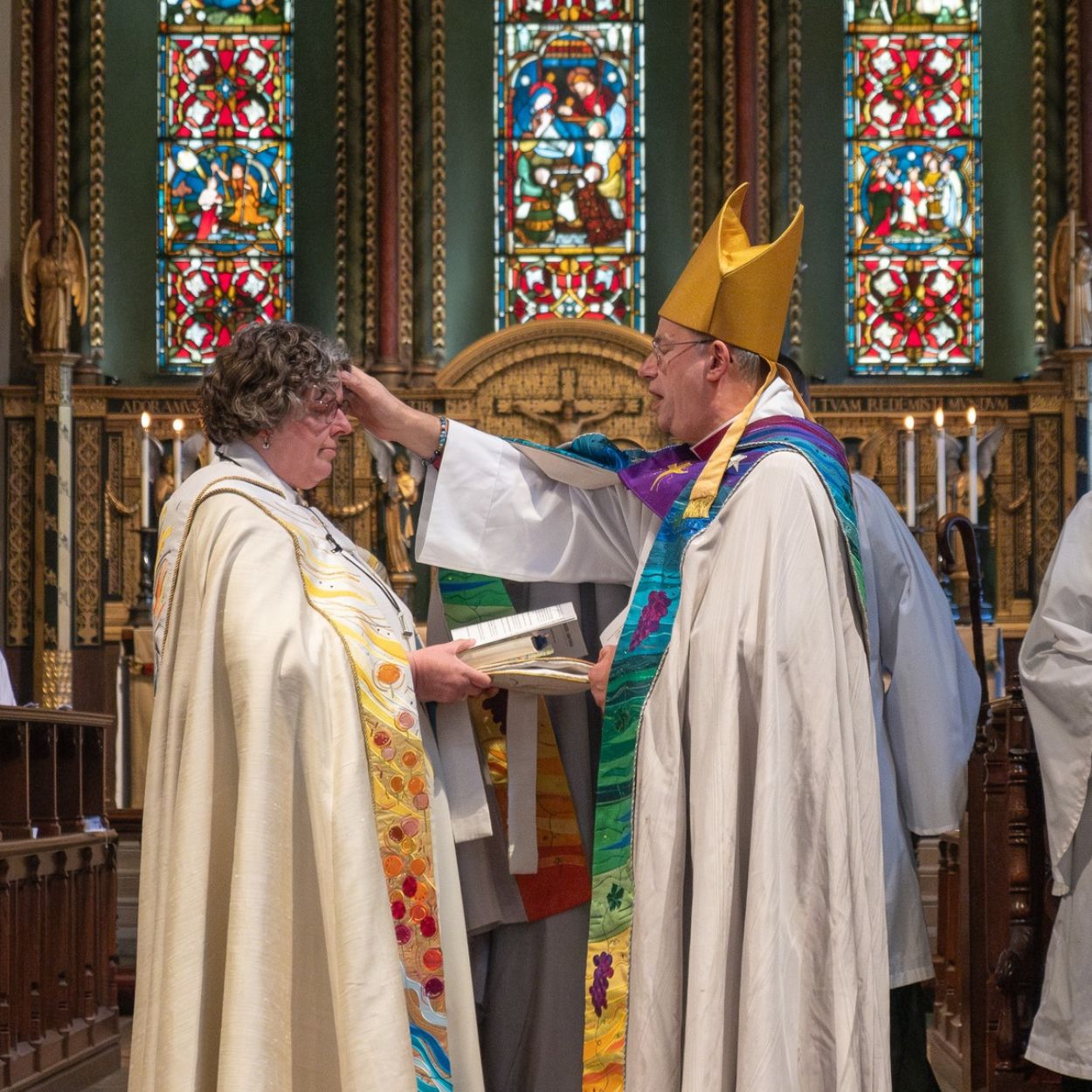 Bishop Steven blesses Bishop Mary at her welcome service